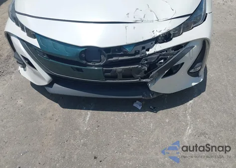 2020 Toyota Prius Prime Limited из США, поврежденный, VIN JTDKARFP4L3123558